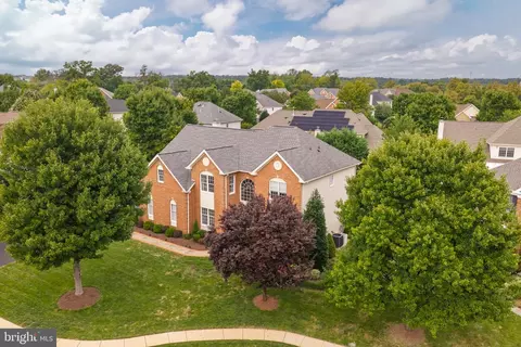 View/Area - 43640 Cather Ct, Ashburn, VA 20147 photo 1 of 14