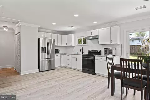 Kitchen - 501 E Poplar Rd E, Sterling, VA 20164 photo 3 of 5