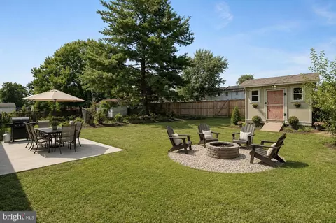 Exterior - 501 E Poplar Rd E, Sterling, VA 20164 photo 6 of 9