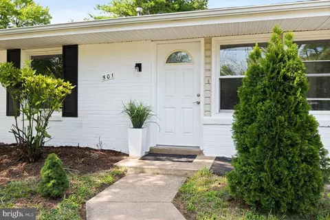 Other - 501 E Poplar Rd E, Sterling, VA 20164 photo 1 of 11