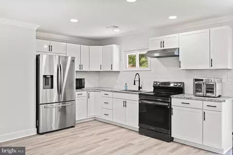 Kitchen - 501 E Poplar Rd E, Sterling, VA 20164 photo 1 of 5