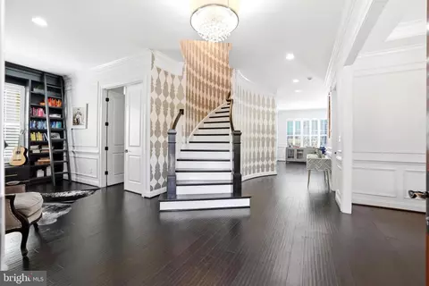 Entry Way - 20623 Holyoke Dr, Ashburn, VA 20147 photo 1 of 10