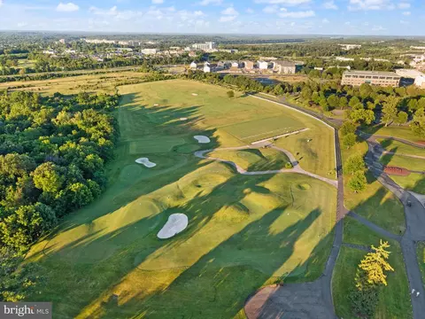 View/Area - 20108 Blackwolf Run Pl, Ashburn, VA 20147 photo 12 of 13