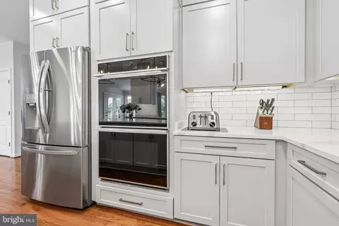 Kitchen - 20108 Blackwolf Run Pl, Ashburn, VA 20147 photo 6 of 10