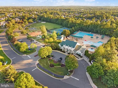 View/Area - 20108 Blackwolf Run Pl, Ashburn, VA 20147 photo 3 of 13