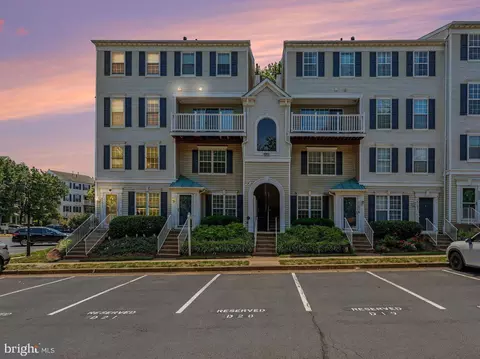 45495 Caboose Ter #303, Sterling, VA 20166
