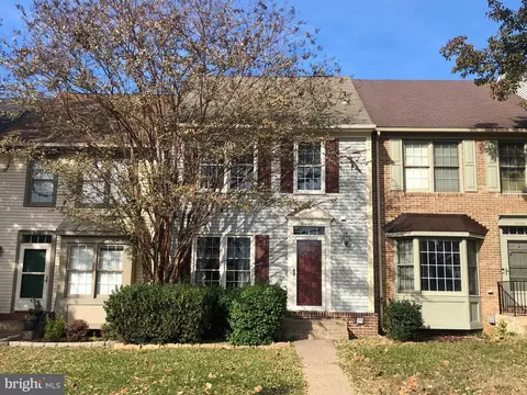 21140 Winding Brook Sq, Ashburn, VA 20147