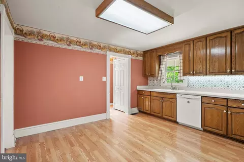 Other - 43699 Hay Rd, Ashburn, VA 20147 photo 2 of 9