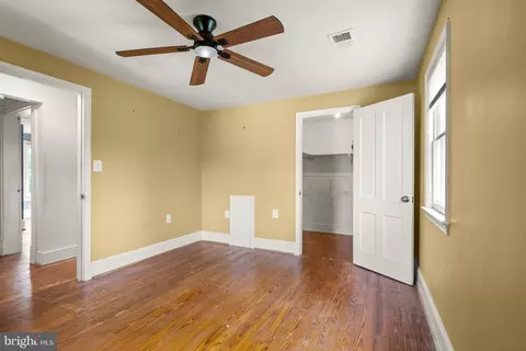 Bedroom - 43699 Hay Rd, Ashburn, VA 20147 photo 3 of 3