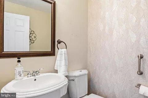 Other - 43276 John Danforth Ct, Ashburn, VA 20147 photo 10 of 28