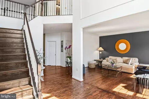 Entry Way - 43276 John Danforth Ct, Ashburn, VA 20147 photo 1 of 10