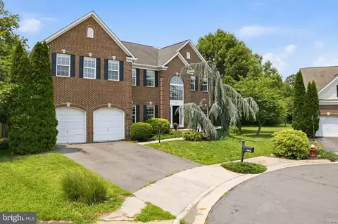 Exterior - 43276 John Danforth Ct, Ashburn, VA 20147 photo 2 of 4