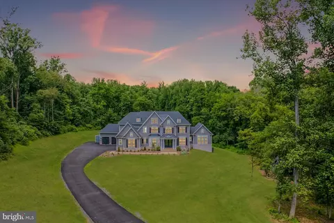 19016 Bridle Branch Ln, Purcellville, VA 20132