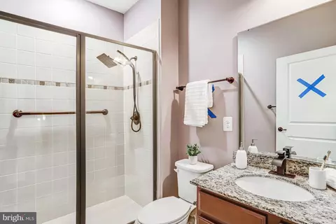 Bath - 26798 Barnsley Pl, Chantilly, VA 20152 photo 1 of 9