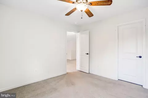 Bedroom - 26798 Barnsley Pl, Chantilly, VA 20152 photo 8 of 9