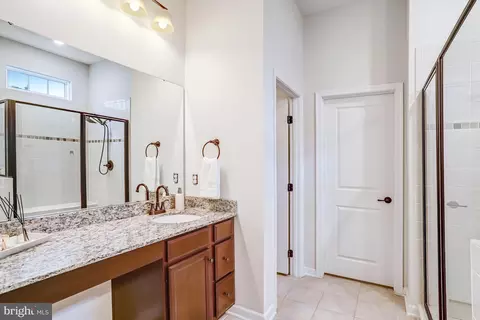 Bath - 26798 Barnsley Pl, Chantilly, VA 20152 photo 3 of 9