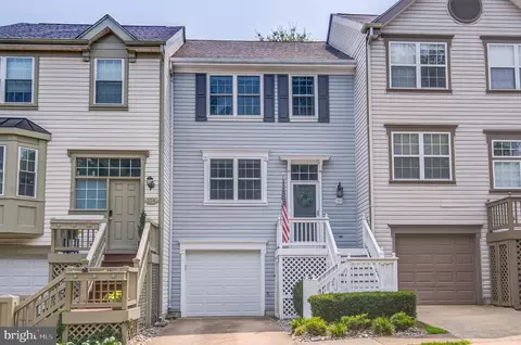 106 Hackley Ct, Purcellville, VA 20132