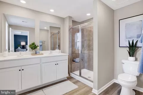 Entry Way - 42659 Darala Dr, Ashburn, VA 20147 photo 5 of 8