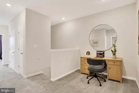 Entry Way - 42659 Darala Dr, Ashburn, VA 20147 photo 3 of 8