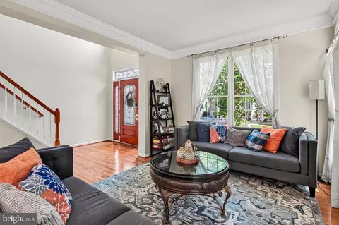 Entry Way - 42655 Harris St, Chantilly, VA 20152 photo 3 of 6