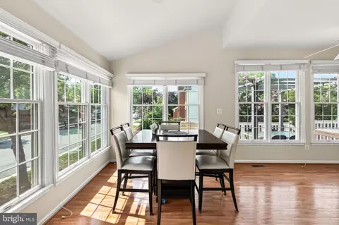 Dining - 42655 Harris St, Chantilly, VA 20152 photo 4 of 5