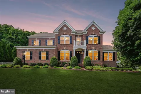 16119 Turning Leaf Ln, Leesburg, VA 20176