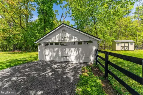 Exterior - 33960 Welbourne Rd, Upperville, VA 20184 photo 10 of 11