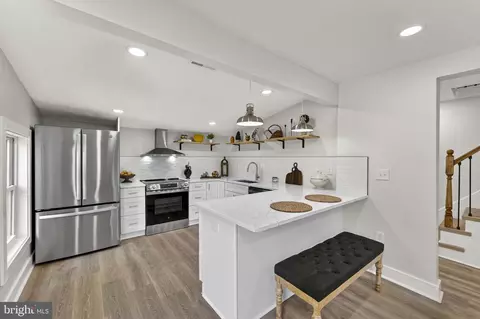 Kitchen - 33960 Welbourne Rd, Upperville, VA 20184 photo 6 of 6
