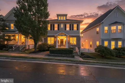 17439 Lethridge Cir, Round Hill, VA 20141