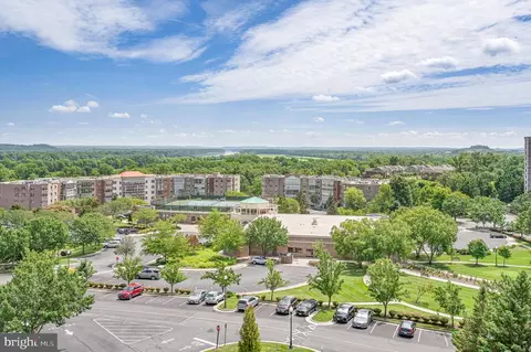 19365 Cypress Ridge Ter #615, Leesburg, VA 20176