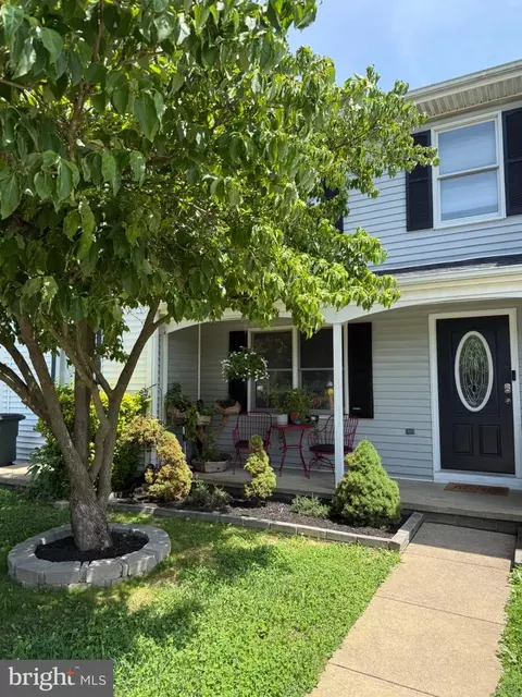 34 Park Pl, Lovettsville, VA 20180