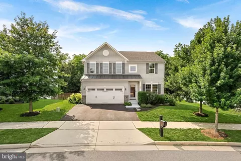 20 Eisentown Dr, Lovettsville, VA 20180