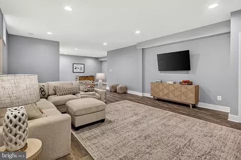 Other - 42774 Glenside Dr, Brambleton, VA 20148 photo 5 of 8