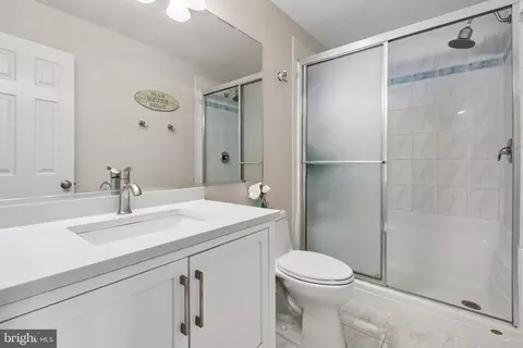Bath - 43498 Blacksmith Sq, Ashburn, VA 20147 photo 3 of 5