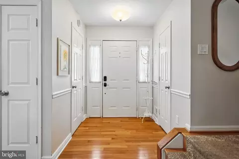 Entry Way - 43498 Blacksmith Sq, Ashburn, VA 20147 photo 2 of 5