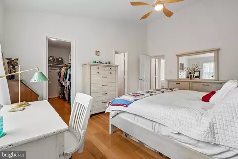 Bedroom - 43498 Blacksmith Sq, Ashburn, VA 20147 photo 2 of 6