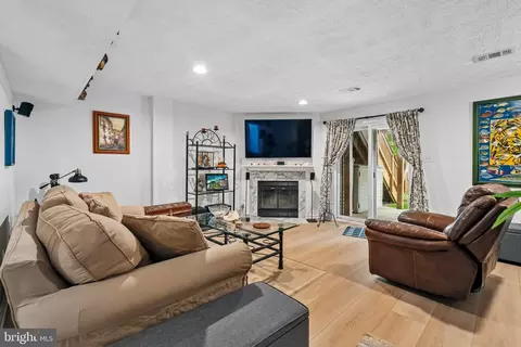 Other - 43498 Blacksmith Sq, Ashburn, VA 20147 photo 5 of 22