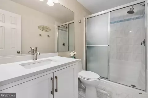 Bath - 43498 Blacksmith Sq, Ashburn, VA 20147 photo 4 of 5