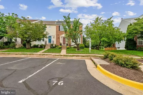Exterior - 43498 Blacksmith Sq, Ashburn, VA 20147 photo 7 of 13