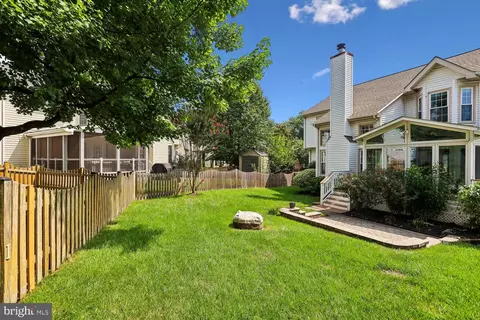 Exterior - 20547 Ringold Dr, Ashburn, VA 20147 photo 16 of 26