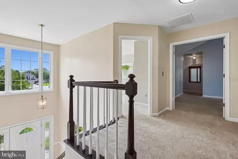 Entry Way - 20547 Ringold Dr, Ashburn, VA 20147 photo 2 of 7