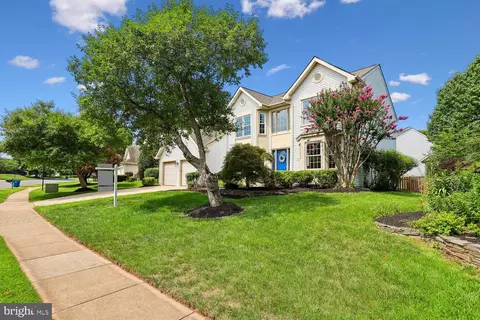 Exterior - 20547 Ringold Dr, Ashburn, VA 20147 photo 18 of 26
