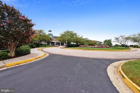 Exterior - 20547 Ringold Dr, Ashburn, VA 20147 photo 24 of 26