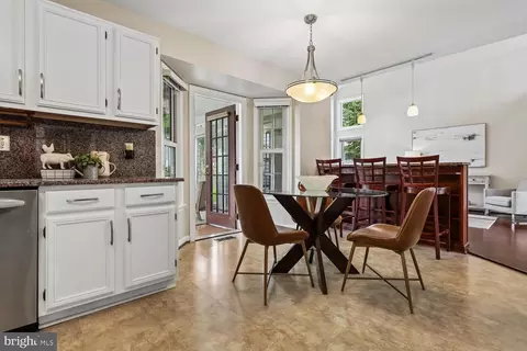 Other - 20547 Ringold Dr, Ashburn, VA 20147 photo 9 of 35