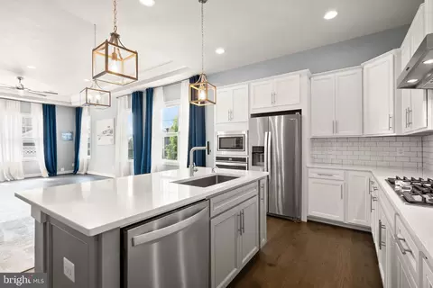 23664 Jayadev Ter, Ashburn, VA 20148 photo 13