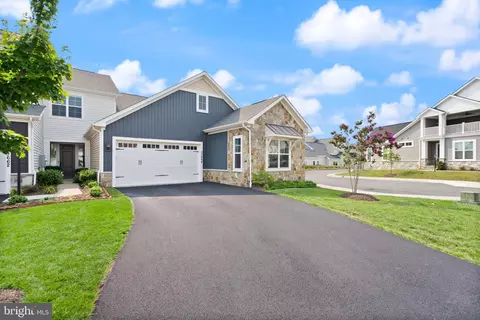 23664 Jayadev Ter, Ashburn, VA 20148 photo 4