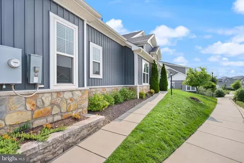23664 Jayadev Ter, Ashburn, VA 20148 photo 8