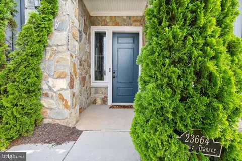 23664 Jayadev Ter, Ashburn, VA 20148 photo 9