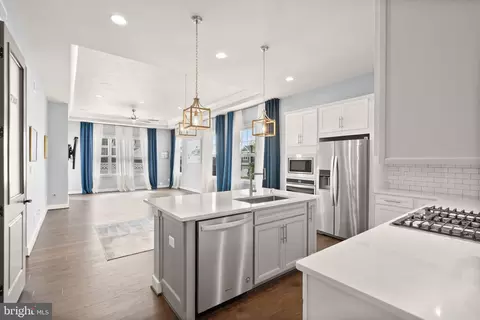 23664 Jayadev Ter, Ashburn, VA 20148 photo 12