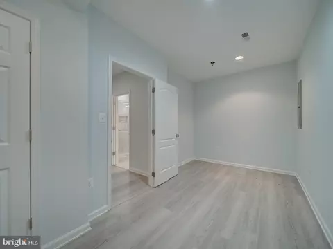 Bedroom - 43320 Barnstead Dr, Ashburn, VA 20148 photo 16 of 16